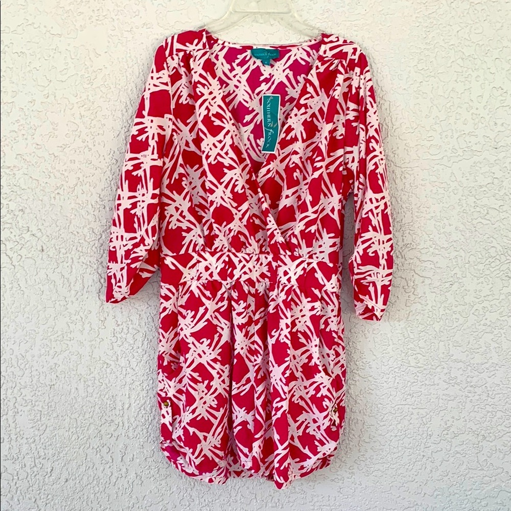 Southern Frock Stylish magenta and white romper size M side zipper,pockets